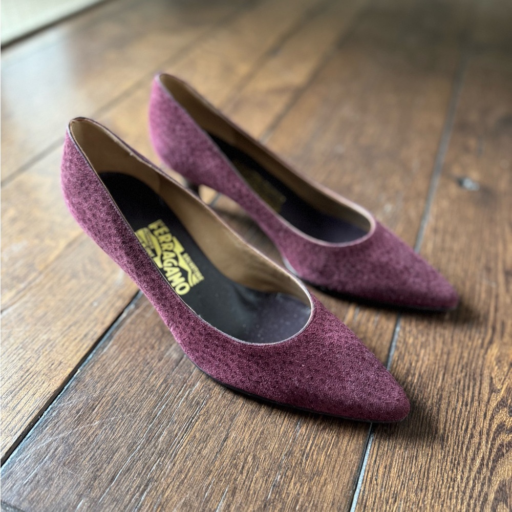 Salvatore Ferragamo Vintage Women's Burgundy Pumps